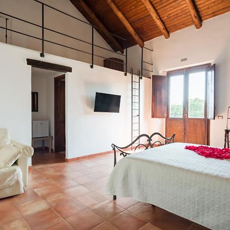 Masseria A Quaranta - Rooms & Events San Marco Evangelista Bagian luar foto