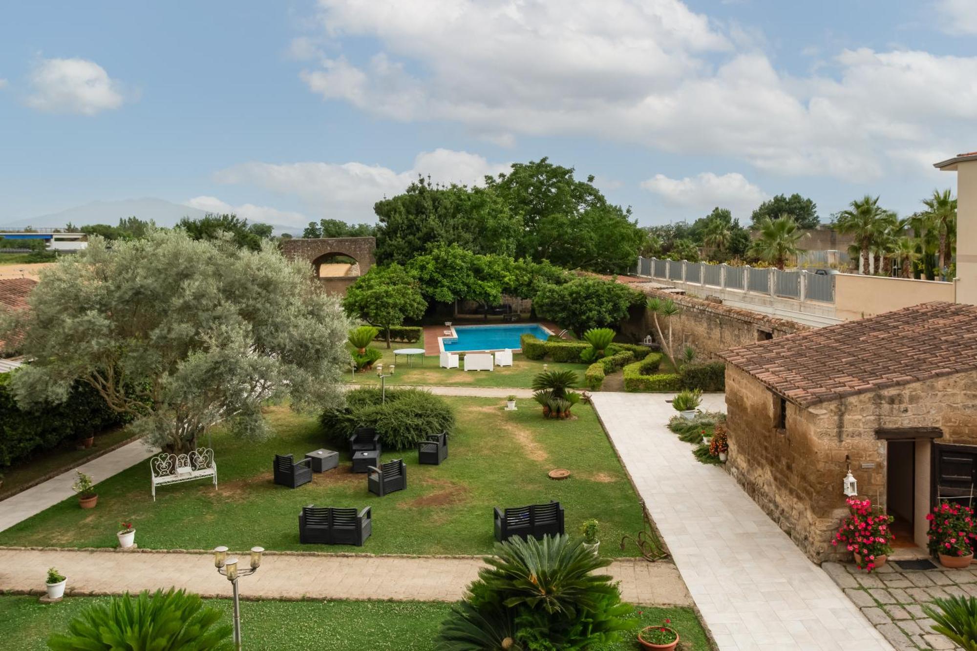 Masseria A Quaranta - Rooms & Events San Marco Evangelista Bagian luar foto