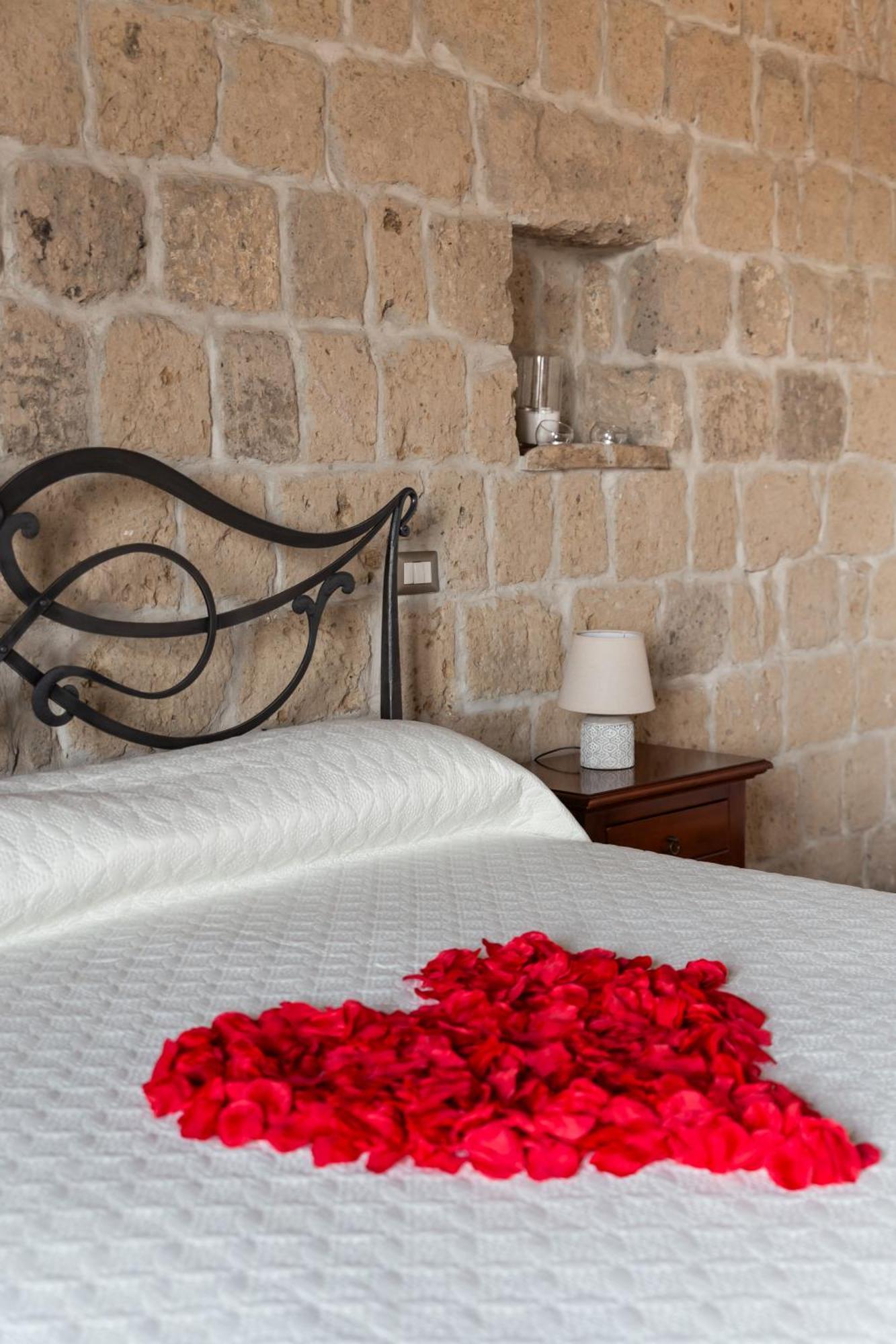Masseria A Quaranta - Rooms & Events San Marco Evangelista Bagian luar foto