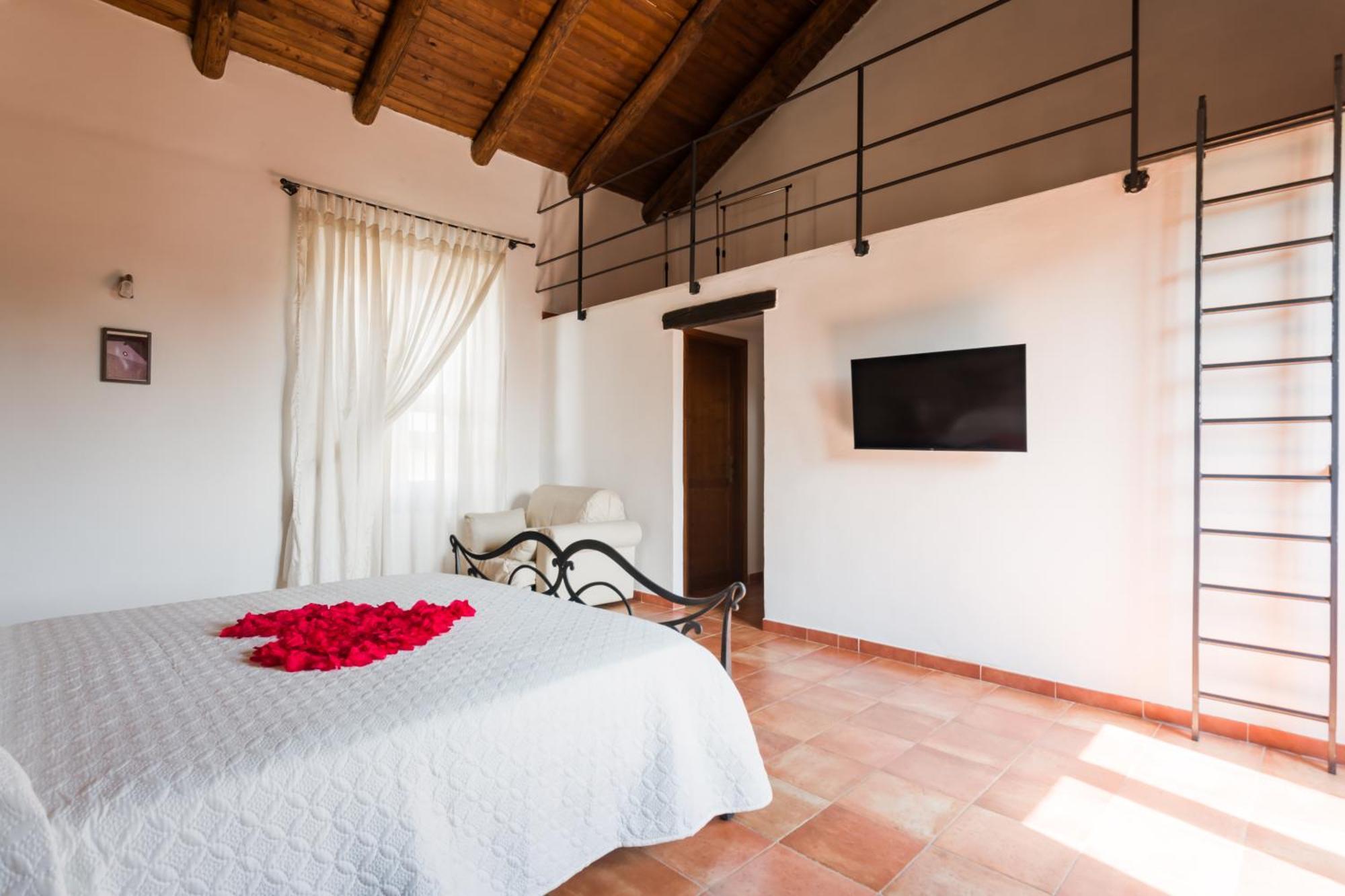 Masseria A Quaranta - Rooms & Events San Marco Evangelista Bagian luar foto